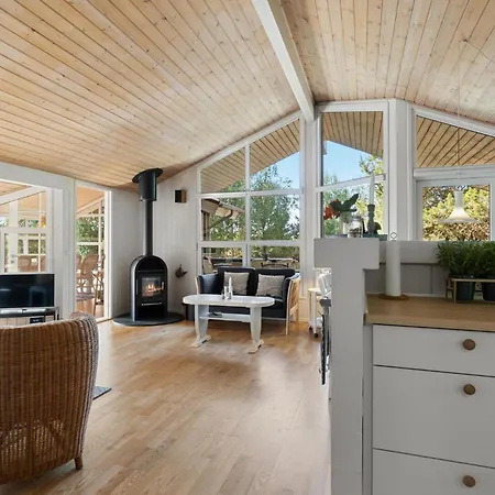 3 Bedroom Nice Home In Jerup *