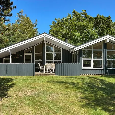 3 Bedroom Nice Home In Jerup * Jerup